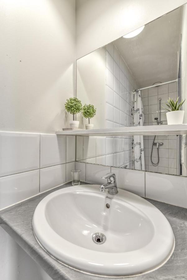 L'Escapade - Parking Gratuit - Wifi - Climatisation - Proche Cite - Tout Equipee 卡尔卡松 外观 照片